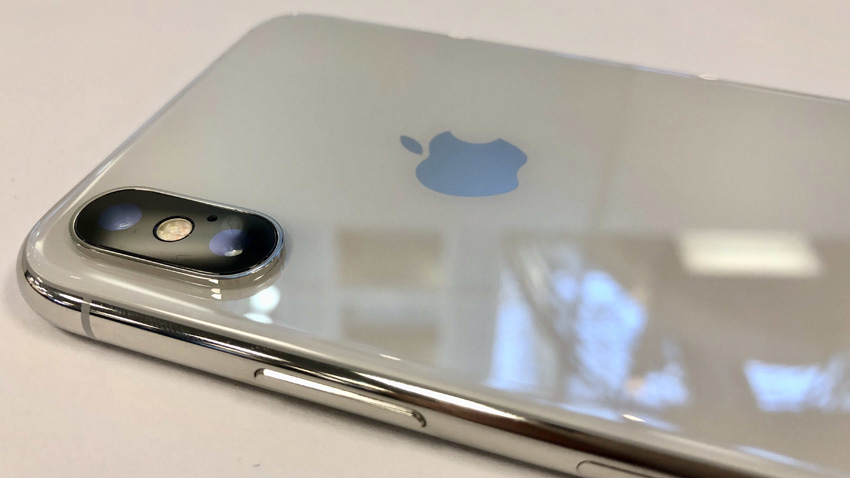 Apple iPhone X - Handphone dengan Kamera Terbaik